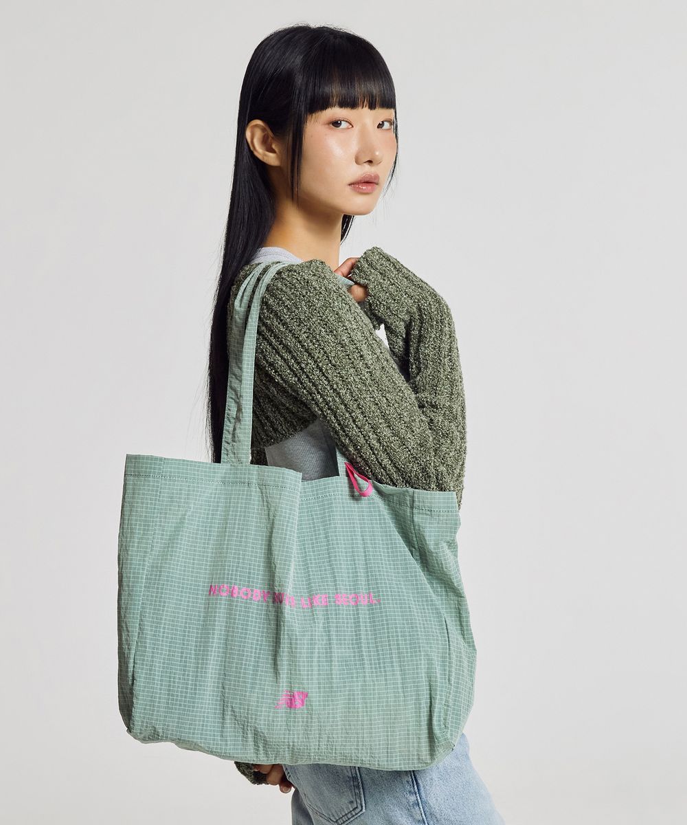 New Balance Seoul Exclusive Nylon Tote Bag