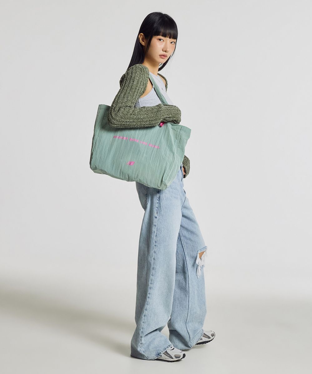 New Balance Seoul Exclusive Nylon Tote Bag